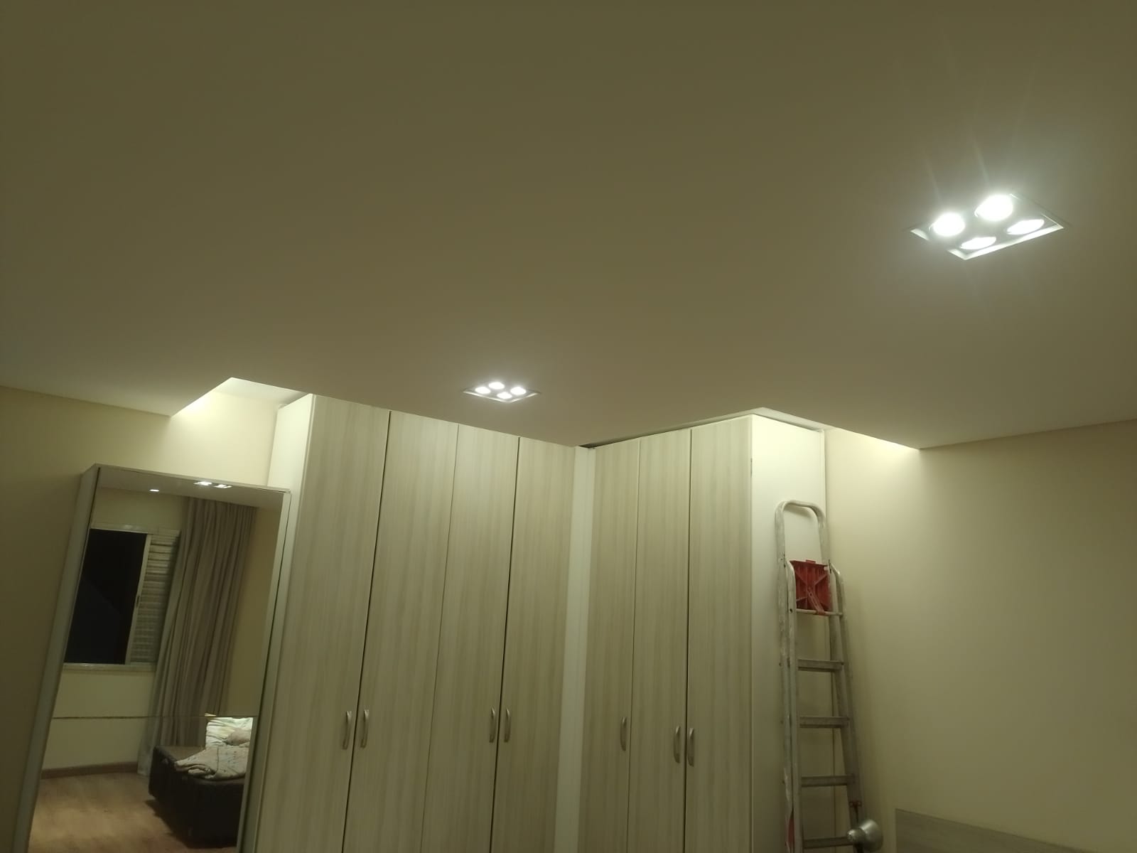 Forro e Iluminação Interna